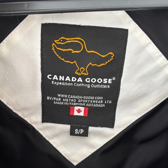 Canada Goose White Puffer Jacket with Fur Hood - Picture 2 of 9